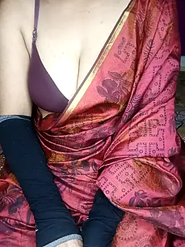 Snapshot of geetha_telugu_kan277 chatting on February 15, 2026, 5:34 pm geetha telugu kan277 online show from February 15, 2026, 5:34 pm