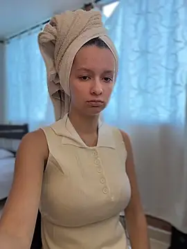 Snapshot of Soy_Sara7 chatting on February 24, 2026, 1:23 pm Soy Sara7 online show from February 24, 2026, 1:23 pm