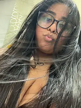 Snapshot of virginbrunette99 chatting on July 17, 2026, 6:32 am virginbrunette99 online show from July 17, 2026, 6:32 am
