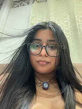 Snapshot of virginbrunette99 chatting on June 10, 2026, 5:41 am virginbrunette99 online show from June 10, 2026, 5:41 am