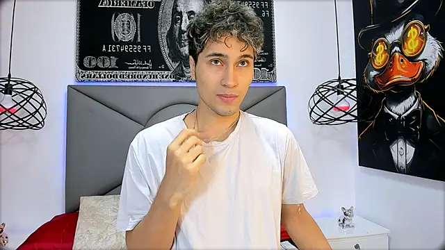 Snapshot of buddy_whitte chatting on December 20, 2025, 12:08 pm buddy whitte online show from December 20, 2025, 12:08 pm