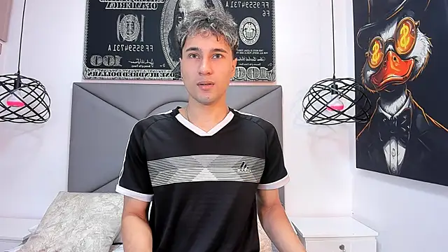 Snapshot of buddy_whitte chatting on November 9, 2025, 11:47 am buddy whitte online show from November 9, 2025, 11:47 am