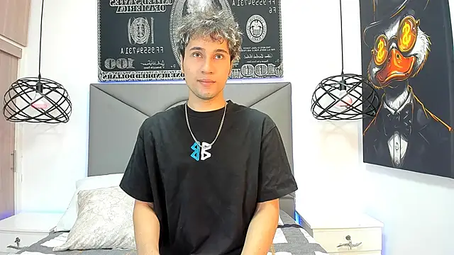 Snapshot of buddy_whitte chatting on October 24, 2025, 12:15 pm buddy whitte online show from October 24, 2025, 12:15 pm