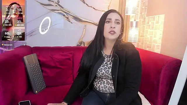 Bella williamss  online show from November 6, 2025, 7:51 pm