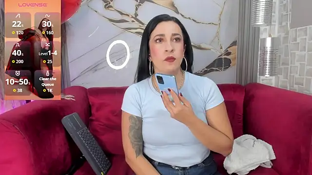 Bella williamss  online show from February 17, 2026, 7:55 pm