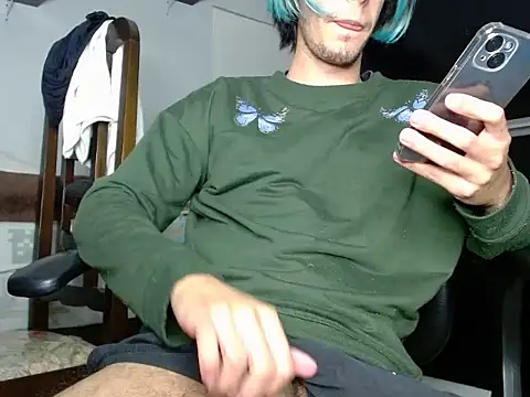 Snapshot of blondetwink chatting on June 18, 2026, 9:42 pm blondetwink online show from June 18, 2026, 9:42 pm