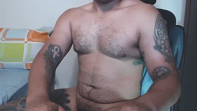Snapshot of maxflurry_ chatting on July 19, 2026, 8:12 am maxflurry online show from July 19, 2026, 8:12 am