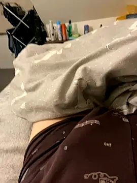 zou 9997 online show from September 13, 2025, 2:22 am