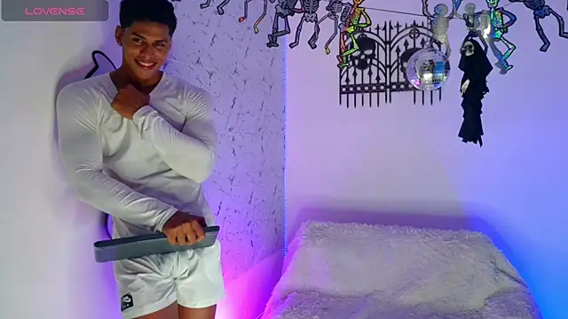 Snapshot of ken__owens chatting on October 23, 2025, 4:33 am ken owens online show from October 23, 2025, 4:33 am