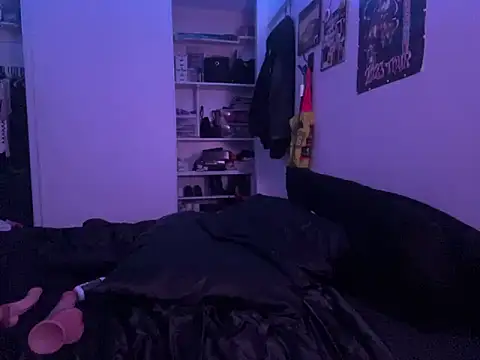 Snapshot of ChrryFoxx chatting on March 22, 2025, 8:51 am ChrryFoxx online show from March 22, 2025, 8:51 am