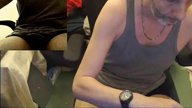 maxdaddy690 online show from March 31, 2026, 8:55 pm