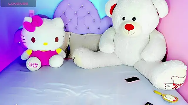 Snapshot of Julie_Lovelyx1 chatting on July 11, 2026, 11:21 am Julie Lovelyx1 online show from July 11, 2026, 11:21 am