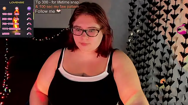 Lily lu one online show from October 12, 2025, 10:11 pm