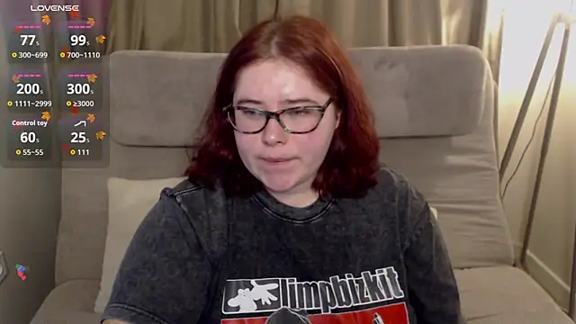 Lily lu one online show from November 21, 2025, 8:41 pm