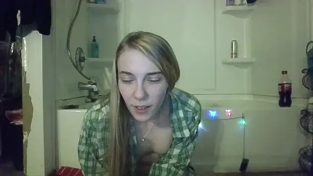 qtkayyzzxoxo online show from March 1, 2025, 7:30 am