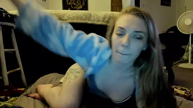 qtkayyzzxoxo online show from November 2, 2025, 3:11 am