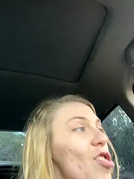 qtkayyzzxoxo online show from October 21, 2025, 10:09 pm