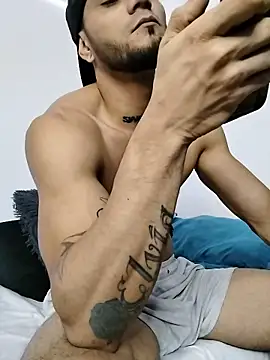 morenosiam online show from April 20, 2026, 4:04 am