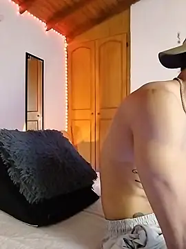 Snapshot of morenosiam chatting on November 30, 2025, 10:21 pm morenosiam online show from November 30, 2025, 10:21 pm