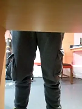 beelzeboobek online show from December 3, 2025, 8:03 am