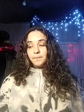 Snapshot of Fellyna chatting on October 9, 2025, 5:41 am Fellyna online show from October 9, 2025, 5:41 am