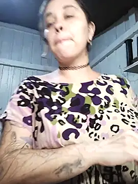 Fellyna online show from November 22, 2025, 1:32 pm