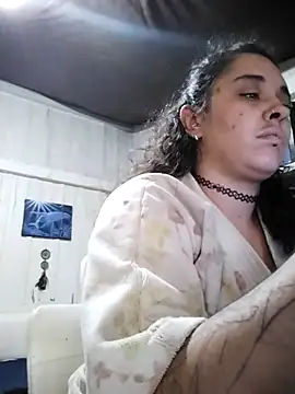 Fellyna online show from November 17, 2025, 4:33 pm