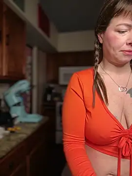 Snapshot of NaughtyLittleVeteran chatting on November 27, 2025, 9:21 am NaughtyLittleVeteran online show from November 27, 2025, 9:21 am