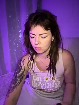 Snapshot of NaughtyLittleVeteran chatting on December 15, 2025, 8:09 am NaughtyLittleVeteran online show from December 15, 2025, 8:09 am