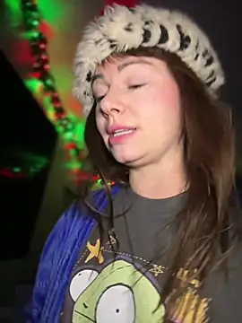 Snapshot of NaughtyLittleVeteran chatting on December 2, 2025, 9:22 am NaughtyLittleVeteran online show from December 2, 2025, 9:22 am