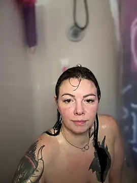 Snapshot of NaughtyLittleVeteran chatting on March 7, 2025, 12:12 pm NaughtyLittleVeteran online show from March 7, 2025, 12:12 pm