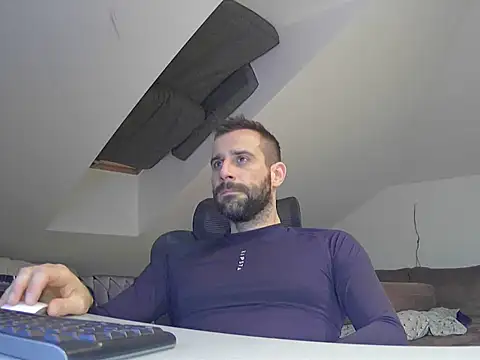 Snapshot of gryzoon chatting on September 10, 2025, 7:02 pm gryzoon online show from September 10, 2025, 7:02 pm