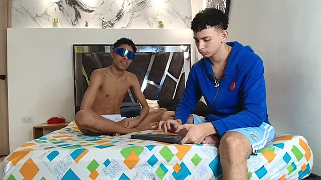 KING OFF BOYS online show from October 10, 2025, 1:23 pm