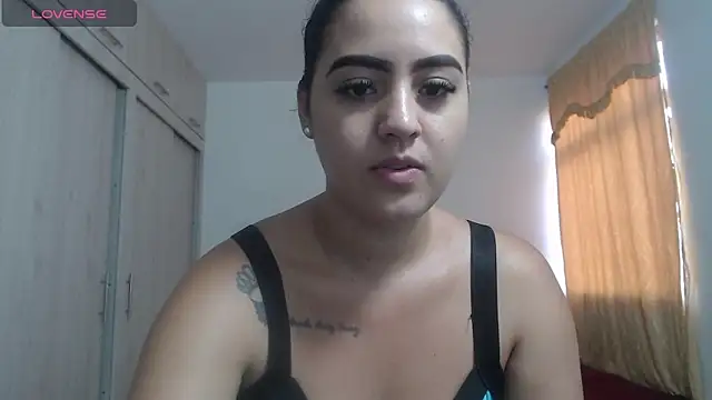 Anthonela Queen online show from October 5, 2025, 12:29 pm