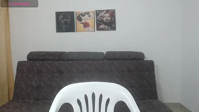 Anthonela Queen online show from March 18, 2025, 3:44 pm