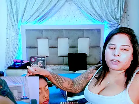 Snapshot of indiantopaz694u chatting on November 23, 2025, 6:34 am indiantopaz694u online show from November 23, 2025, 6:34 am