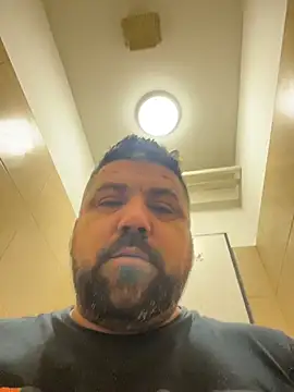 Alexander18edd online show from February 13, 2026, 1:33 pm