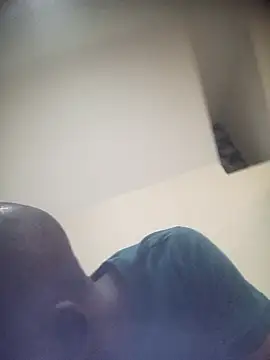 Snapshot of luckymatlhatsechauke chatting on October 23, 2025, 7:01 pm luckymatlhatsechauke online show from October 23, 2025, 7:01 pm