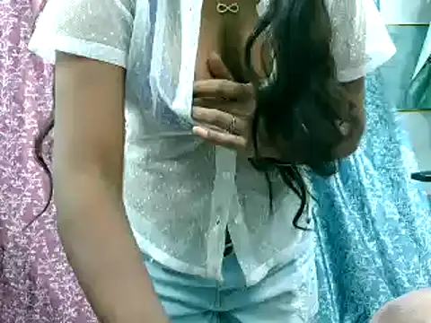 Snapshot of Lovely_Jiya chatting on September 23, 2025, 12:45 pm Lovely Jiya online show from September 23, 2025, 12:45 pm