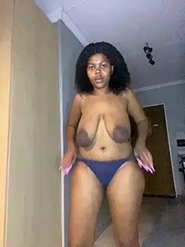 Snapshot of _DollFace_ chatting on December 20, 2025, 10:01 pm DollFace online show from December 20, 2025, 10:01 pm