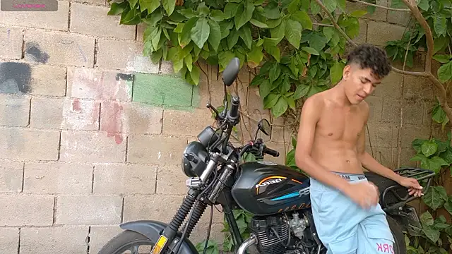 twinks 28 online show from February 10, 2026, 9:58 pm