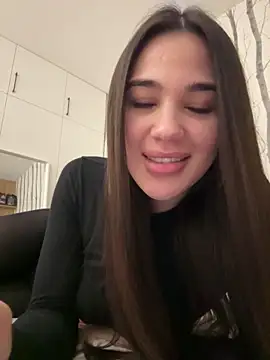 Snapshot of Tris_Darsy chatting on March 3, 2025, 8:00 pm Tris Darsy online show from March 3, 2025, 8:00 pm