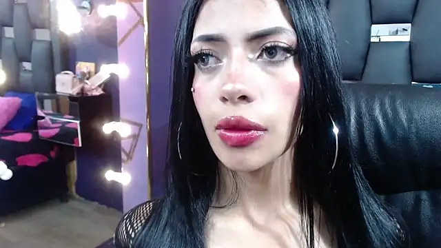 EMYCLARK01 online show from March 12, 2026, 5:55 am