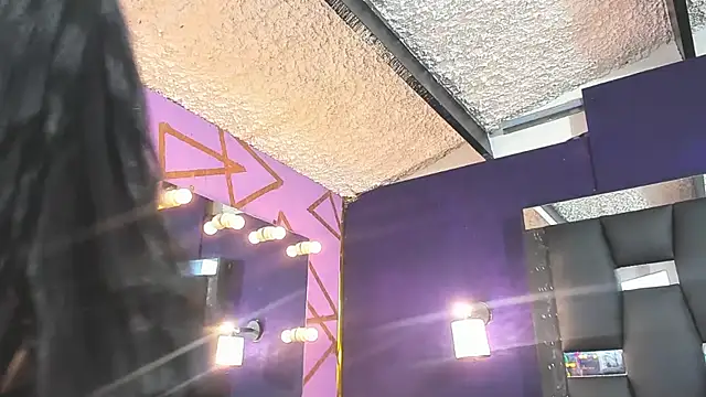 EMYCLARK01 online show from September 20, 2025, 3:55 am