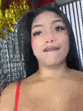 Nicoll Evans  online show from December 2, 2025, 1:57 pm