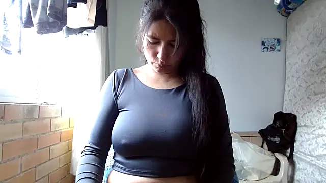 Escarcha-blue online show from April 18, 2026, 2:30 pm