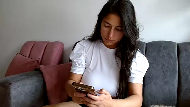 Escarcha-blue online show from February 6, 2026, 4:03 pm