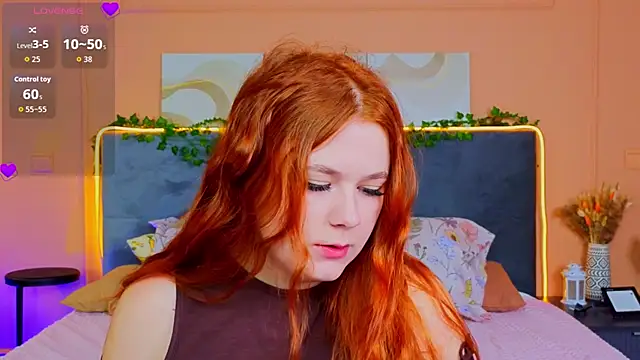 Eva Starlight online show from October 4, 2025, 5:42 am