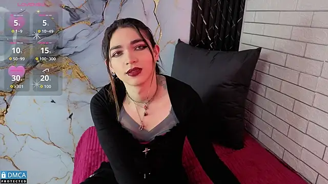 MaeveKuro online show from April 11, 2026, 3:25 am