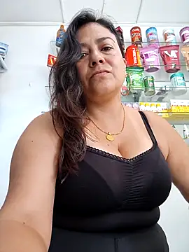 roxanasexy2025 online show from February 1, 2026, 4:16 pm